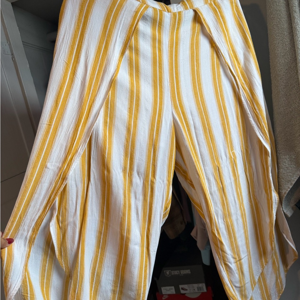 American Eagle Outfitters Yellow and White Striped Garment